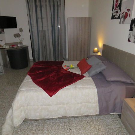 B & B Leti Battipaglia Exterior photo