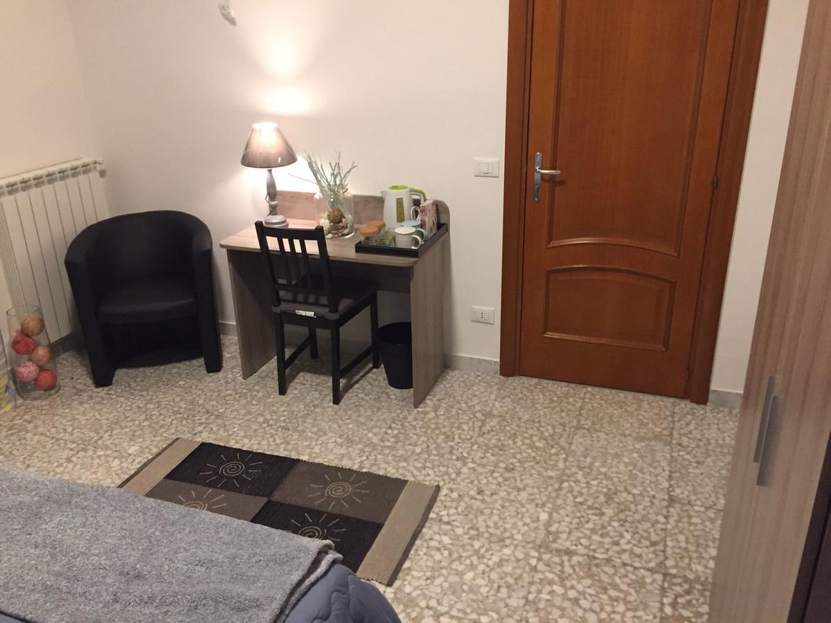 B & B Leti Battipaglia Exterior photo